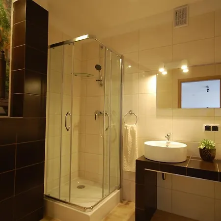 Polnoc アパート *